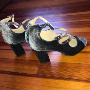 Blue velvet heels
